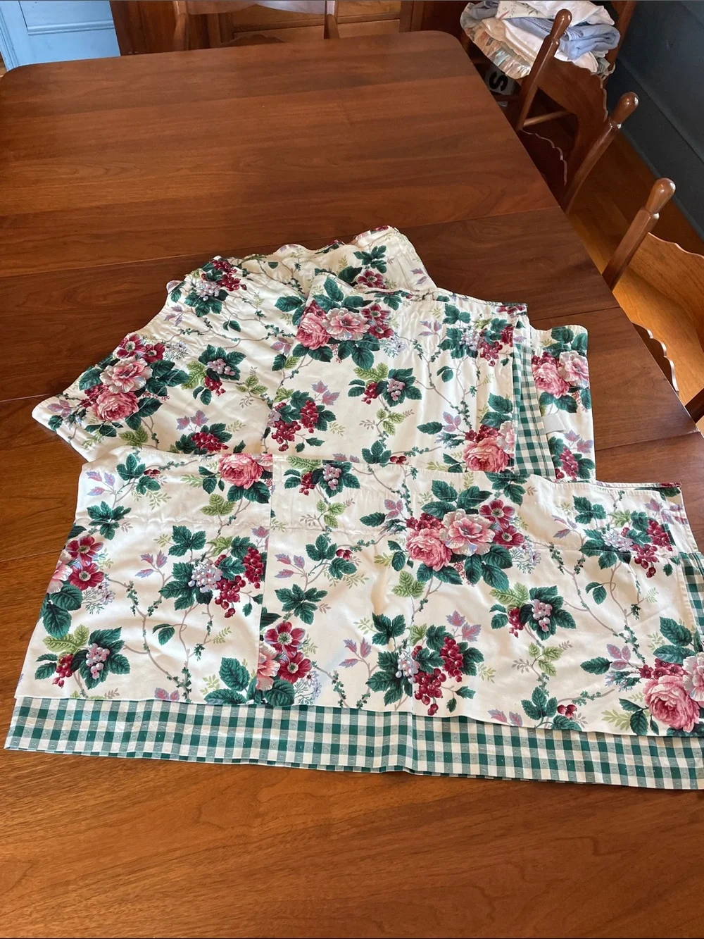 WAVERLY Vintage Pleasant Valley Floral Gingham Curtain Swag Valance Panels